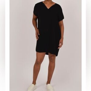 Diane Von Furstenberg Black Cap Sleeve Mini Dress